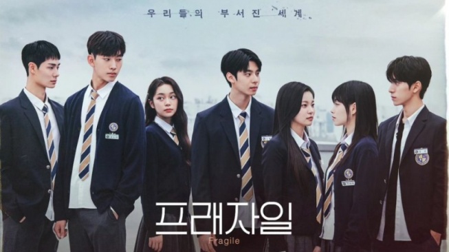 Review Episode Pertama Drama Korea Fragile, Tunjukkan Realisme Ekstrem Remaja?