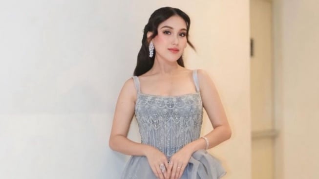 Potret Ayu Ting Ting (Instagram/@ayutingting92)