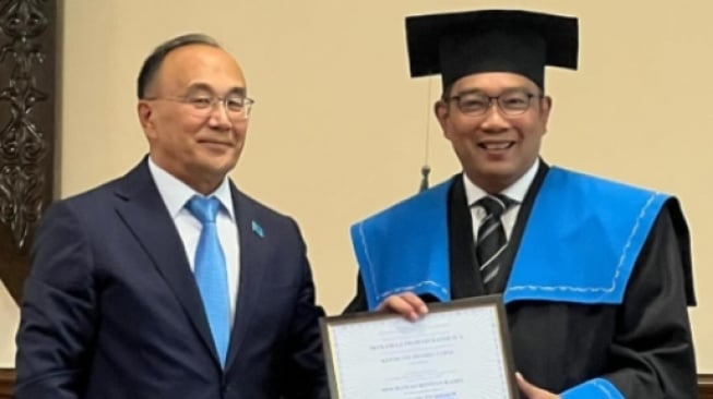 8 Potret Ridwan Kamil Raih Gelar Profesor Kehormatan dari Gumilyov Eurasian University Kazakhstan