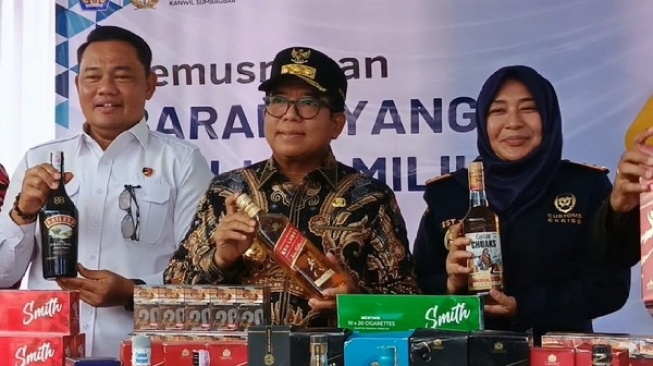 Bea Cukai Musnahkan Rokok dan Miras Ilegal Senilai Rp 37,8 Miliar