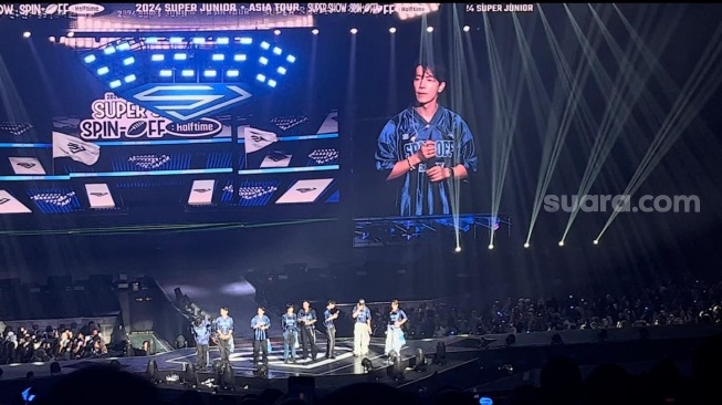 Encok di Jakarta, Donghae Super Junior Curhat di Panggung Konser!