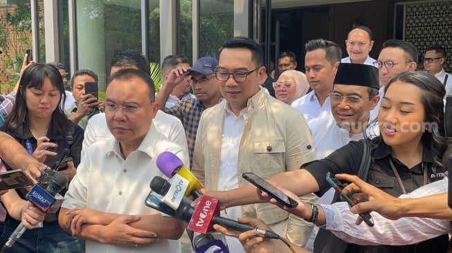 Pasangan RIDO Rapat Perdana Bareng Timses di Senayan Hari Ini, Dipimpin Langsung Sufmi Dasco