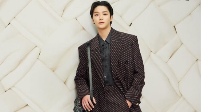 3 Ide Outfit Fashionable dari Rowoon, Membuatmu Tampil Lebih Keren!