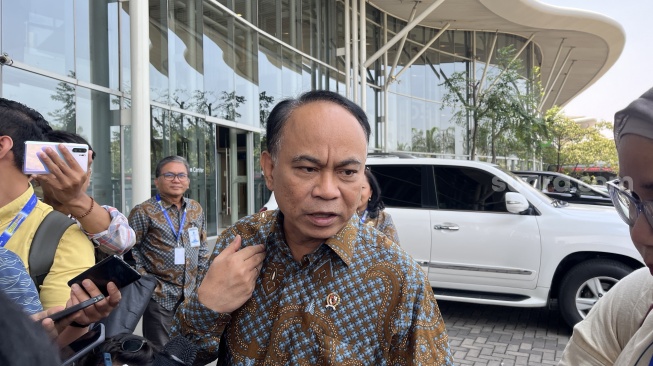 Budi Arie Mendadak Kikuk Dicecar Soal Jet Akun Fufufafa dan Jet Pribadi Kaesang