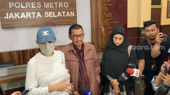 Nikita Mirzani Masih Sayang Lolly, Siap Dampingi Ungkap Dosa Vadel Badjideh