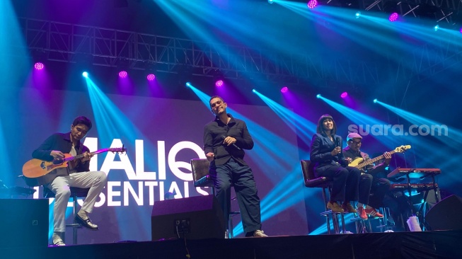 Buka Konser Brian McKnight, Maliq & DEssentials Tampil Intim dengan Penonton