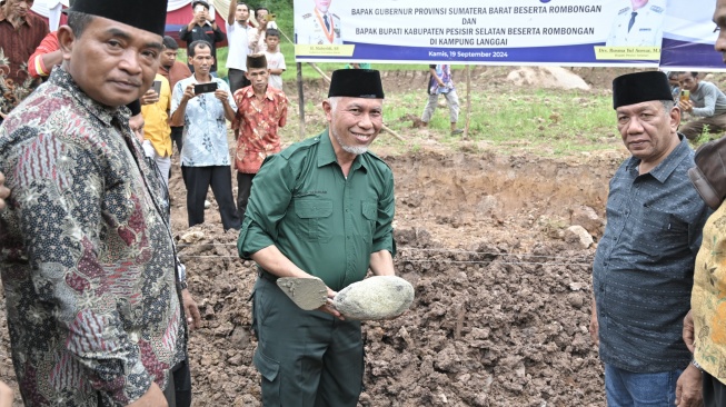 Bangun Lagi Masjid Rusak Diterjang Bencana di Langgai Pesisir Selatan, Pemprov Sumbar Kucurkan Rp 1,8 Miliar