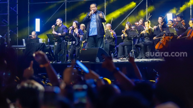 Pecah! Begini Momen SBY Konser di Panggung Pestapora 2024