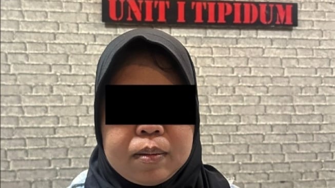 Tampang salah pelaku penculikan bocah perempuan yang ditemukan tewas di tepi Pantai Cihara Lebak, Kamis (19/9/2024). dengan kondisi wajah terlilit lakban. (tangkapan layar/X)