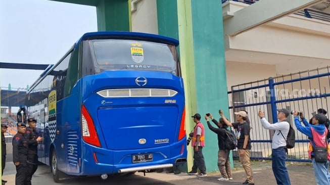 LIVE REPORT Kondisi Stadion Si Jalak Harupat Jelang Persib vs Persija [Suara.com/Rahman]