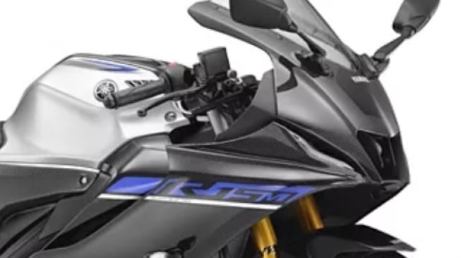 Yamaha R15M Carbon Fiber Pattern: Aura Sporty Makin Garang dengan Fitur Canggih