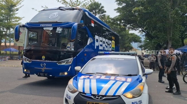 LIVE REPORT Kondisi Stadion Si Jalak Harupat Jelang Persib vs Persija [Suara.com/Rahman]