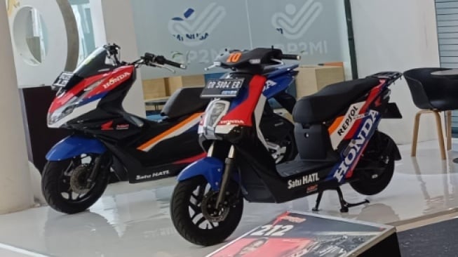 Honda EM1 e: dan PCX 160 Tampil Sporty dengan Livery ala MotoGP