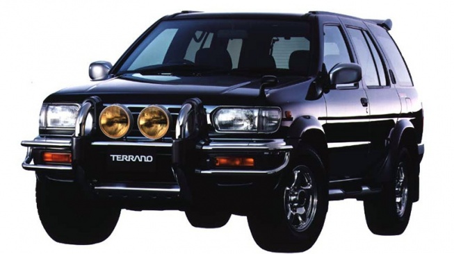 Nissan Terrano. (Favcars)