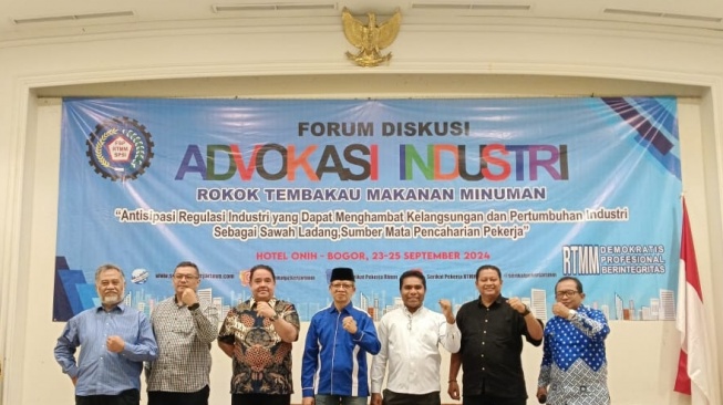 Ramai Gelombang PHK, Serikat Buruh Minta Pemerintah Stop Pembahasan RPMK Kemasan Polos Tanpa Merk