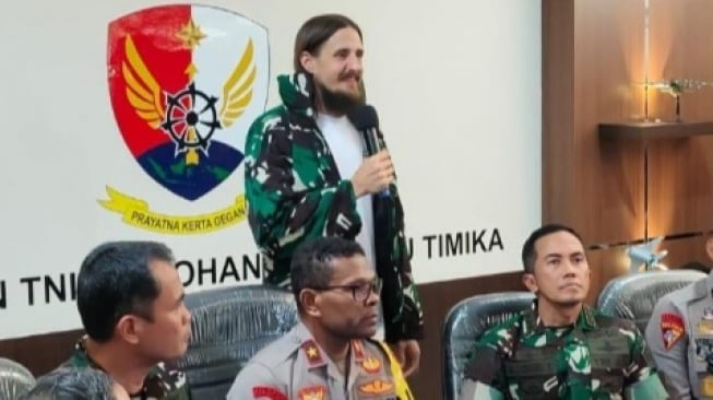 Philip Mark Mehrtens Orang Mana? Pilot Susi Air Punya Istri Orang Indonesia Akhirnya Dibebaskan OPM