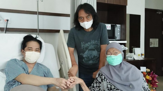 Dewa Budjana Bagikan Kondisi Terkini Abdee Slank di Rumah Sakit, Sudah Membaik?