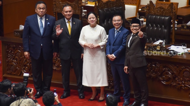 Puan Pimpin Sidang Paripurna Terakhir DPR RI