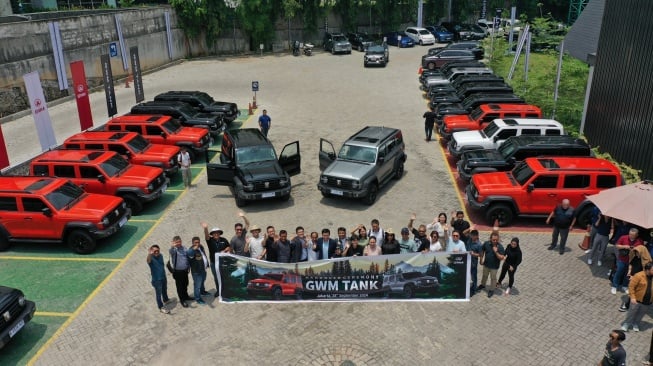 GWM Indonesia menyerahkan Tank 300 HEV ke 100 pembeli di Jakarta pada September 2024. [Dok GWM Indonesia]