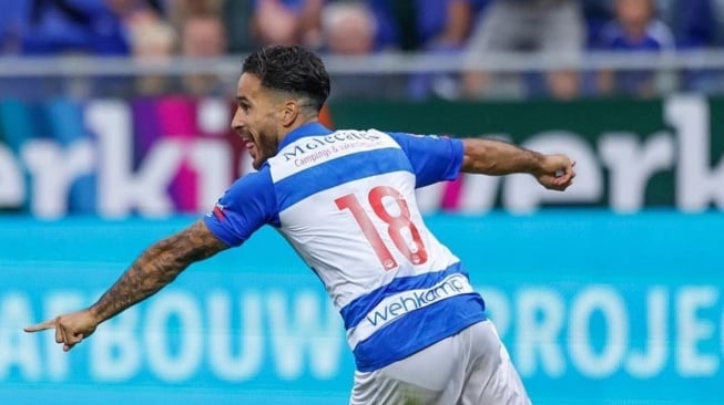 Pemain keturunan Indonesia, Jordi Tutuarima saat menjadi rekan Eliano Reijnders di PEC Zwolle. [Dok. IG/@jtutuarima]