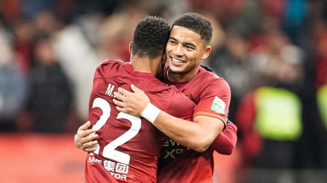 Pemain naturalisasi Timnas China, Tyias Browning atau yang kini dikenal dengan nama Jiang Guangtai. [Dok. Instagram/Tyias Browning]