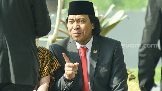 Mode Serius, Janji Komeng usai Resmi Jabat Senator: Ingin Ada Hari Komedi hingga Bikin Hiburan Rakyat Gratis!