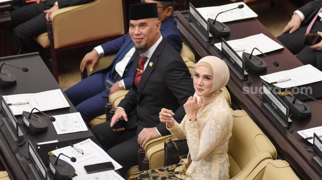 Sama-Sama Jadi Anggota Dewan, Harta Kekayaan Ahmad Dhani dan Mulan Jameela Bak Langit dan Bumi