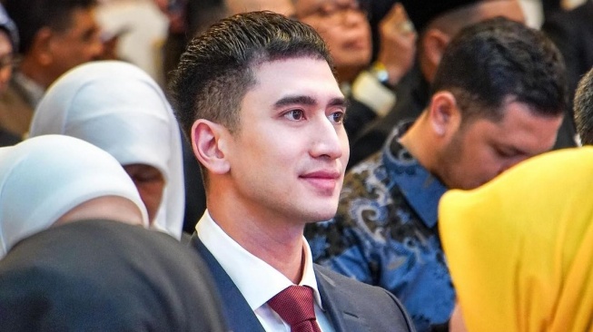 Verrell Bramasta Dikritik Gegara Tetap Ambil Job Syuting Meski Jadi Anggota DPR: Negara Diurus Secara Part Time