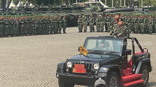 Panglima TNI Jenderal Agus Subiyanto di Lapangan Silang Monas, Jakarta Pusat. (Suara.com/Faqih)