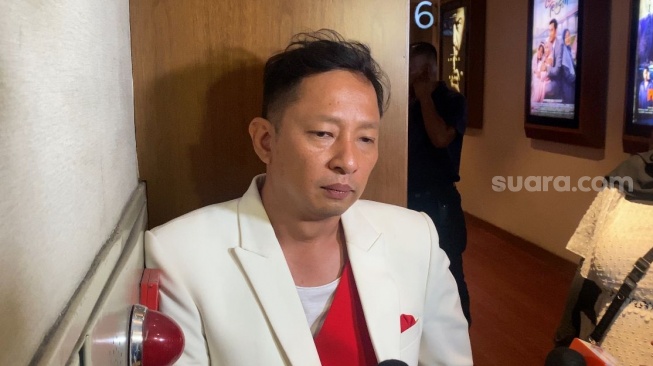 Ringgo Agus Rahman saat ditemui di kawasan Senayan, Jakarta Pusat, Rabu (2/10/2024). [Suara.com/Tiara Rosana]