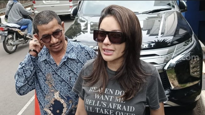 Vadel Badjideh Berniat Seret Denny Sumargo, Pengacara Nikita Mirzani Heran: Apa Relevansinya?