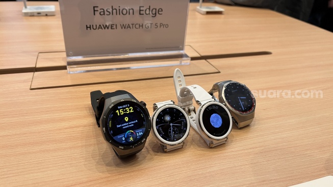 Smartwatch Huawei GT 5 Pro yang resmi diluncurkan ke Indonesia pada Kamis (3/10/2024). [Suara.com/Dicky Prastya]