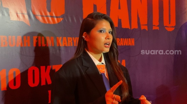 Amanda Green dalam konferensi pers rilis film Pulau Hantu yang digelar di kawasan Kuningan, Jakarta Selatan, Jumat (4/10/2024) [Suara.com/Tiara Rosana].