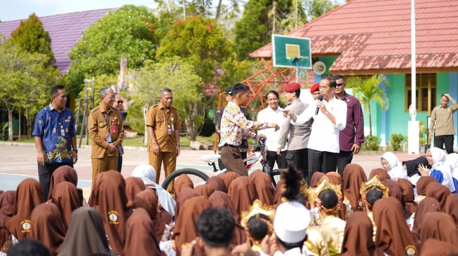 Kunjungan Jokowi ke SMKN 1 Tanah Grogot, Kabupaten Paser baru-baru ini. [Ist]