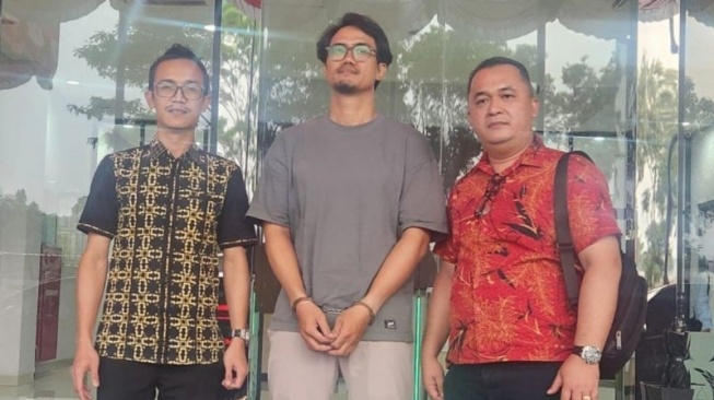 Jadi Tersangka Korupsi UIN Sumut, Eks Pemain Timnas Irfan Raditya Dijemput Paksa