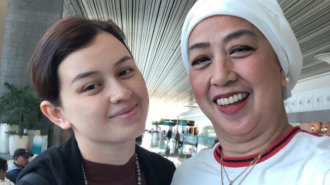 Potret Kimberly Ryder dan Irvina Zainal sang ibu (Instagram/irvina_zainal)