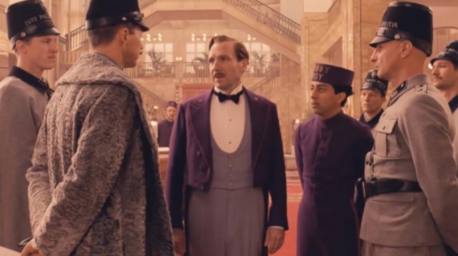 Ulasan Film The Grand Budapest Hotel, Petualangan Eksentrik di Hotel Ikonik