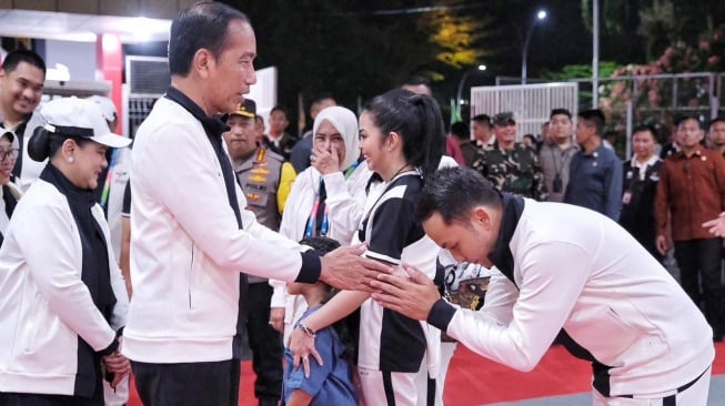 Bertemu Presiden Jokowi di Stadion Manahan, Respati Ardi Dapat Suntikan Motivasi Menuju Pilkada Solo