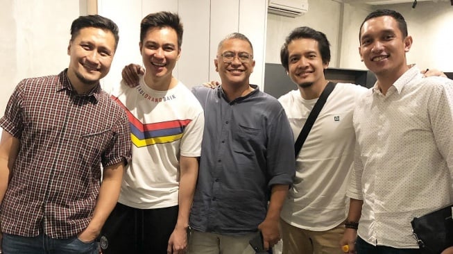 Potret persahabatan Baim Wong dan Dimas Seto. [Instagram/@dimasseto_1]