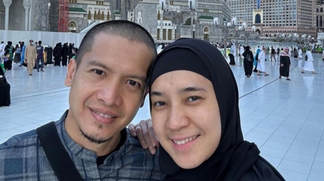 Baim Wong akhirnya membantah isu perselingkuhan antara sang istri Paula Verhoeven dengan Dimas Seto.