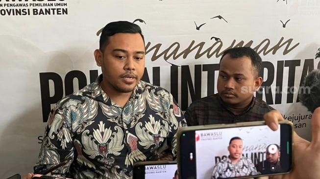 Andra Soni dan Ratu Zakiyah Dilaporkan ke Bawaslu, Diduga Hadir di Agenda APDESI Serang