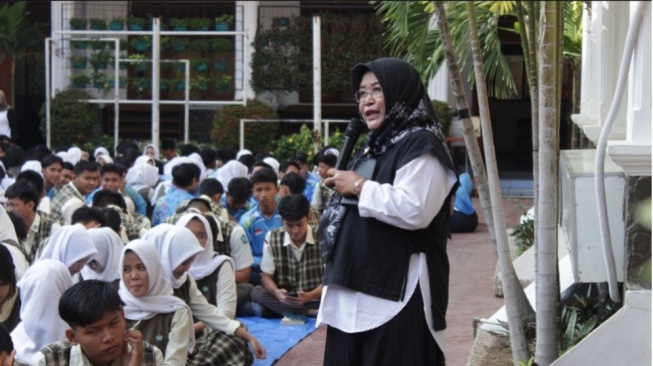 Tingkatkan Minat Baca, SMA Negeri 1 Purwakarta Bangun Literasi Sastra Melalui Bahasa Puisi
