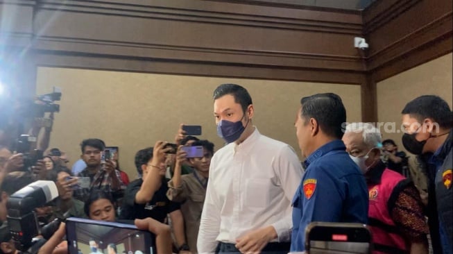 Terungkap! Harvey Moeis Punya Mobil Porsche Langka yang Cuma Diproduksi 1.948 Unit di Dunia