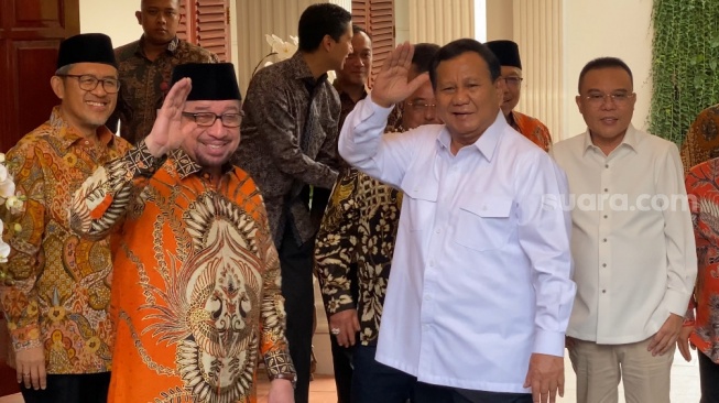 Gelar Pertemuan Tertutup di Kertanegara, Prabowo Sambut Elite PKS: Ini Kawan Lama, Ketemu Lagi