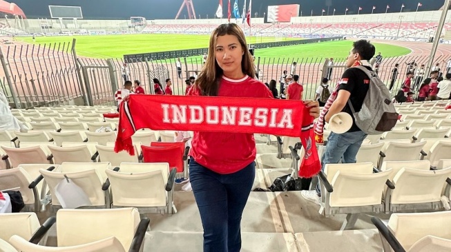 Mengenal Rava Noviena, Fans Timnas Indonesia yang Viral karena Wawancara Menohok ke Media Bahrain