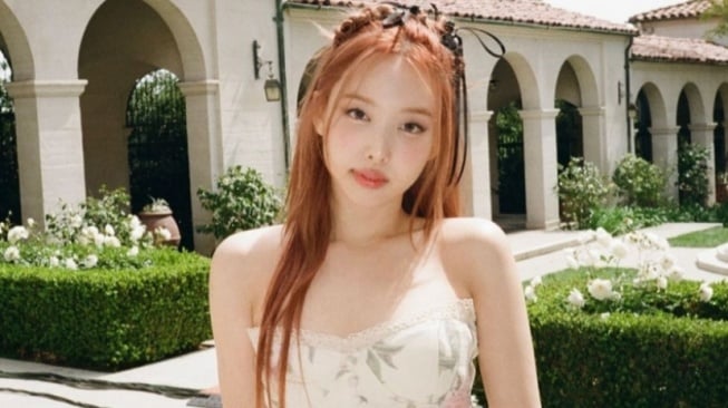 4 Inspirasi OOTD ala Nayeon TWICE, Gaya Daily yang Mudah Ditiru!