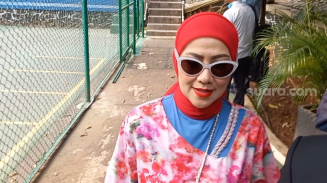 Venna Melinda di Pengadilan Agama Jakarta Selatan, Senin (14/10/2024). [Suara.com/Adiyoga Priyambodo]