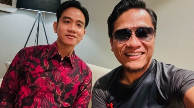 Gus Miftah bersama Gibran Rakabuming (Instagram/gusmiftah)