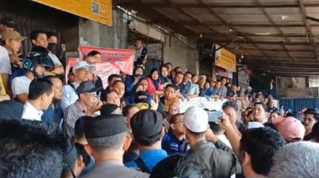 Menolak Relokasi Sampai Tutup Kios, Pedagang Pasar 16 Ilir Laporkan PT BCR ke Polisi