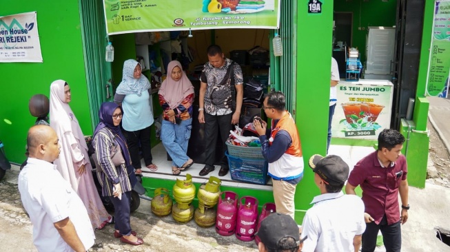 Sidak! Laundry Nakal di Semarang Ketahuan Masih Pakai Gas Melon Bersubsidi